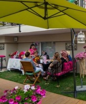 La Madamoiselle Cafe Çok Farklı La Madamoiselle Cafe Çok Farklı