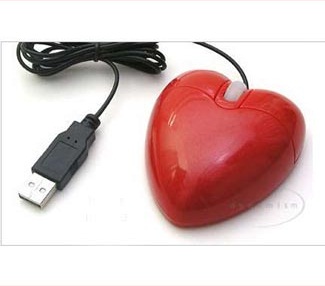 kırmızı kalpli mouse modeli