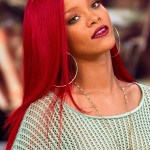 rihanna kirmizi uzun sacli hali