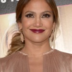 jennifer lopez lipstick bordo