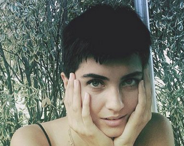 tuba buyukustun kisa sac